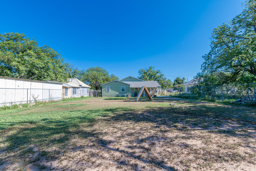 1510 N Llano Street Junction TX 76849