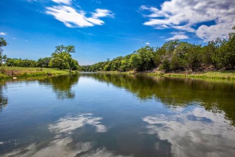 170 Goose Landing Way Harper TX 78631