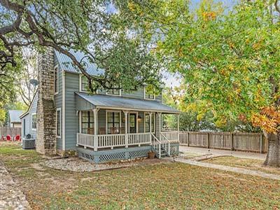 207 S Cherry Street Fredericksburg TX 78624