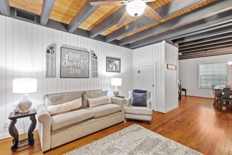 207 S Cherry Street Fredericksburg TX 78624