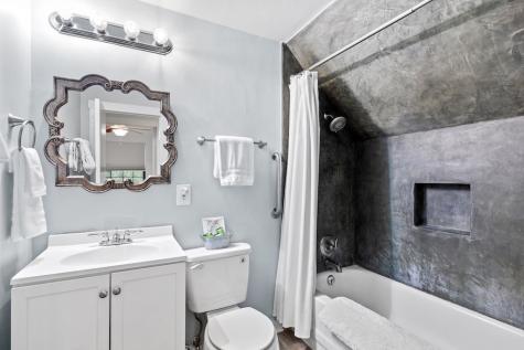 207 S Cherry Street Fredericksburg TX 78624