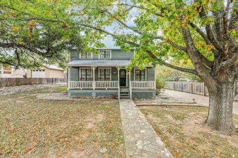 207 S Cherry Street Fredericksburg TX 78624