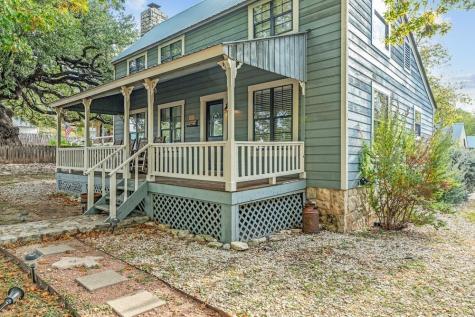 207 S Cherry Street Fredericksburg TX 78624
