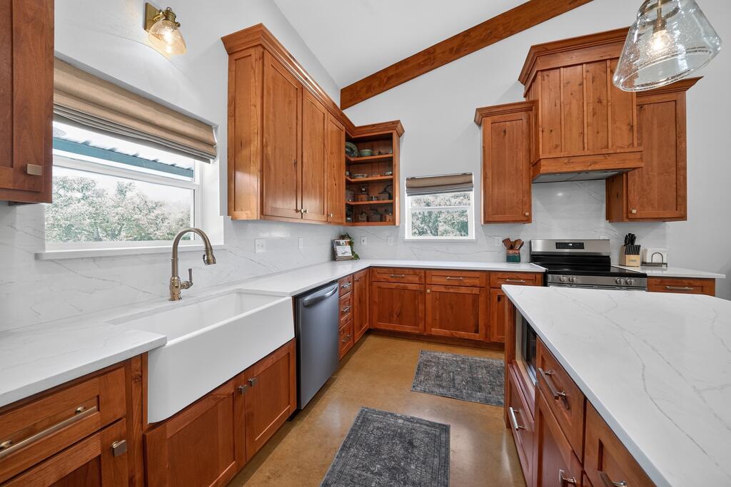 785 Legacy Oaks Drive Harper TX 78631