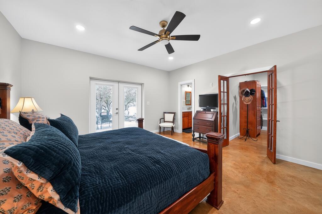 785 Legacy Oaks Drive Harper TX 78631