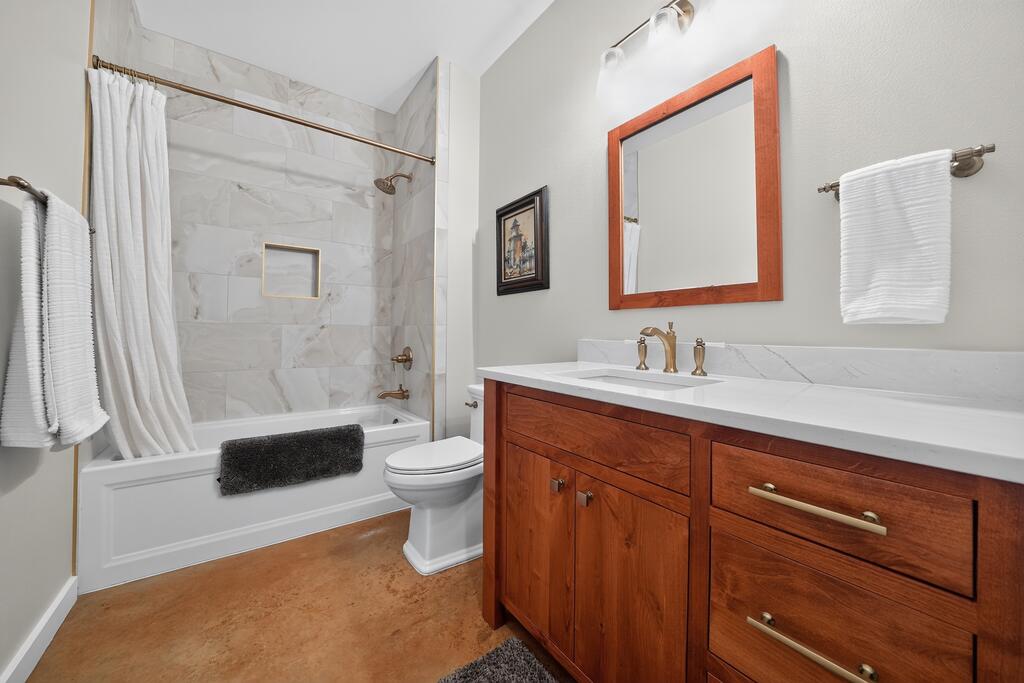 785 Legacy Oaks Drive Harper TX 78631
