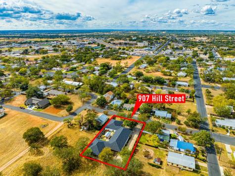 907 Hill Street Fredericksburg TX 78624
