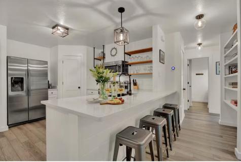 907 Hill Street Fredericksburg TX 78624