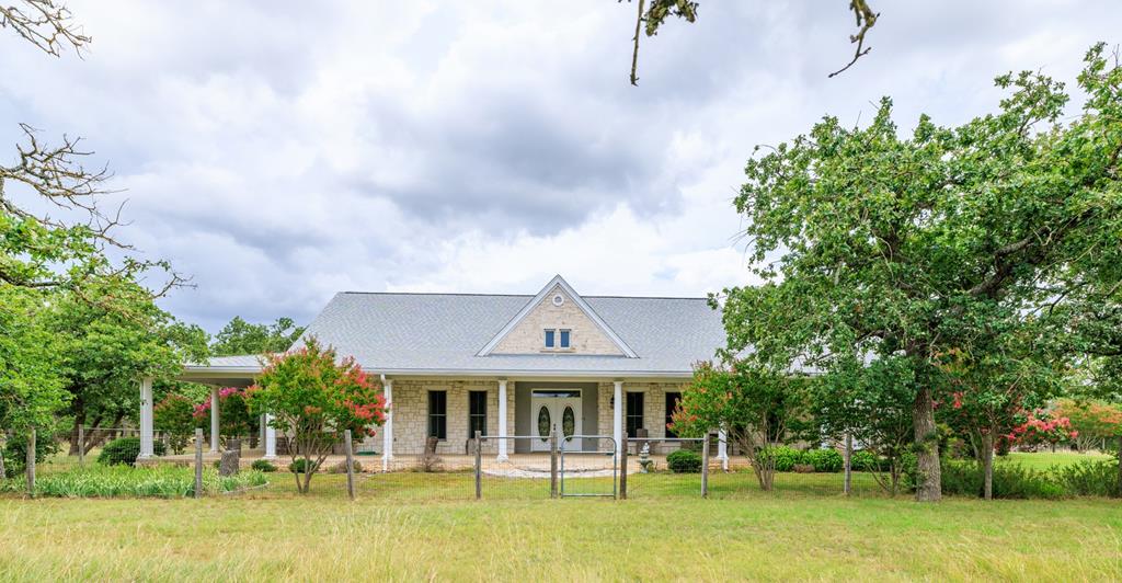 11453 N Us Highway 87 Fredericksburg TX 78624