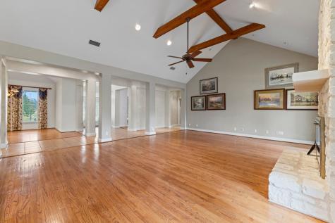 11453 N Us Highway 87 Fredericksburg TX 78624