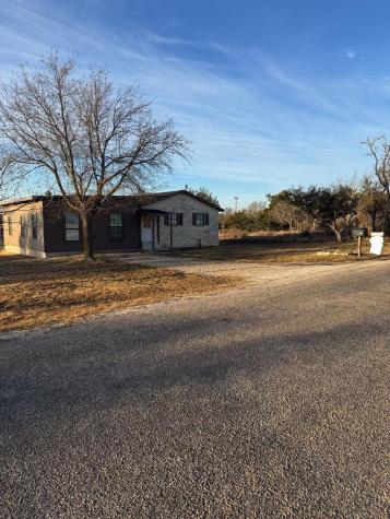 40 Deloris Drive Harper TX 78631
