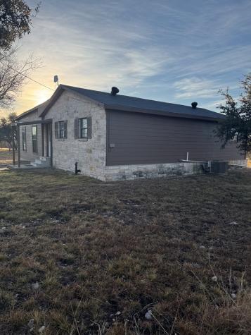 40 Deloris Drive Harper TX 78631