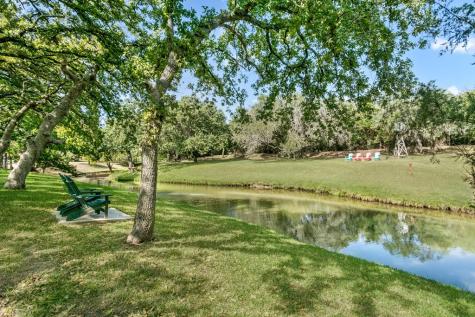 121 Winding Oak Drive Fredericksburg TX 78624