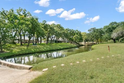 121 Winding Oak Drive Fredericksburg TX 78624
