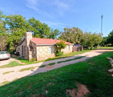 609 Live Oak Street Fredericksburg TX 78624