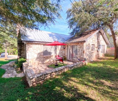 609 Live Oak Street Fredericksburg TX 78624
