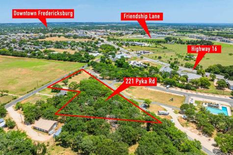 221 Pyka Road Fredericksburg TX 78624