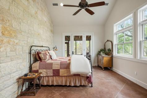 1503 Funf Kinder Road Fredericksburg TX 78624