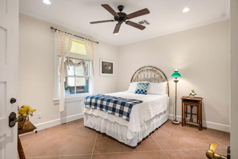 1503 Funf Kinder Road Fredericksburg TX 78624