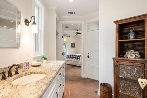 1503 Funf Kinder Road Fredericksburg TX 78624