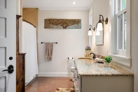 1503 Funf Kinder Road Fredericksburg TX 78624