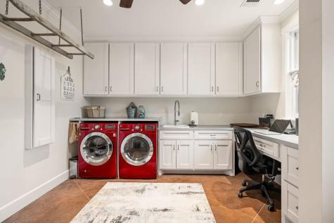 1503 Funf Kinder Road Fredericksburg TX 78624