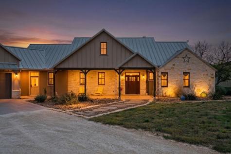 1503 Funf Kinder Road Fredericksburg TX 78624