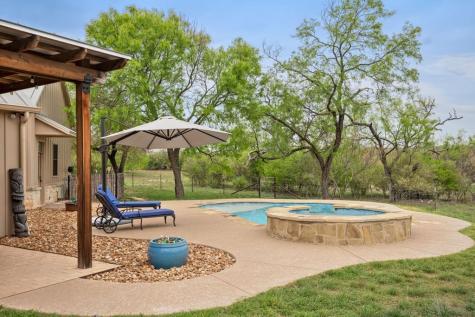 1503 Funf Kinder Road Fredericksburg TX 78624