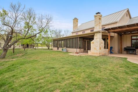 1503 Funf Kinder Road Fredericksburg TX 78624