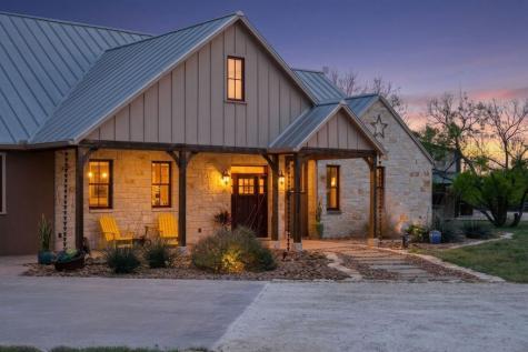 1503 Funf Kinder Road Fredericksburg TX 78624