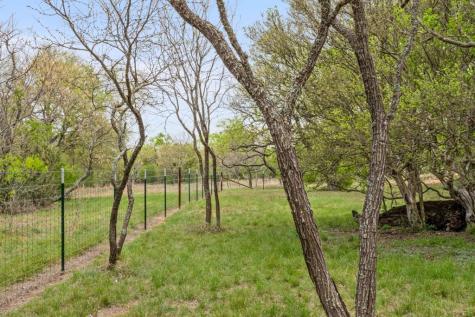 1503 Funf Kinder Road Fredericksburg TX 78624