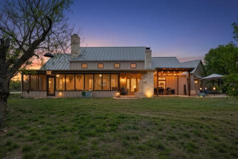 1503 Funf Kinder Road Fredericksburg TX 78624