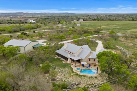 1503 Funf Kinder Road Fredericksburg TX 78624