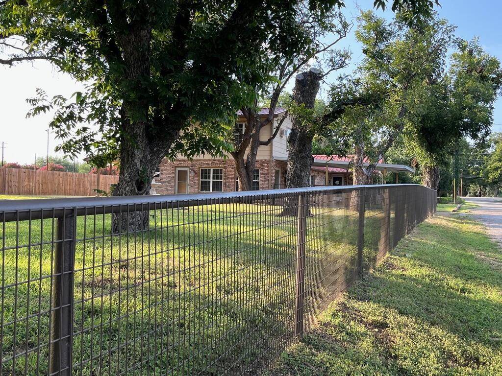216 S Magnolia Mason TX 76856