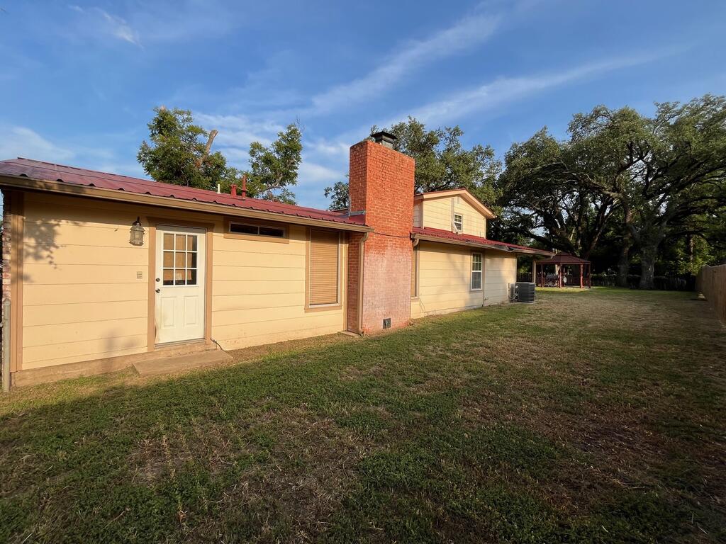 216 S Magnolia Mason TX 76856