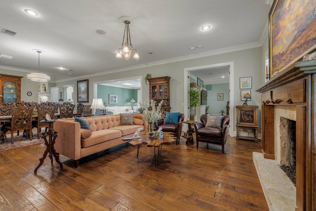 707 W Creek Street Fredericksburg TX 78624