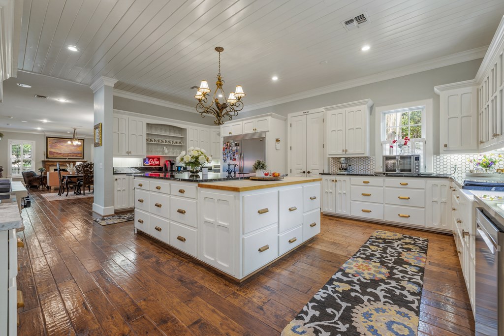 707 W Creek Street Fredericksburg TX 78624