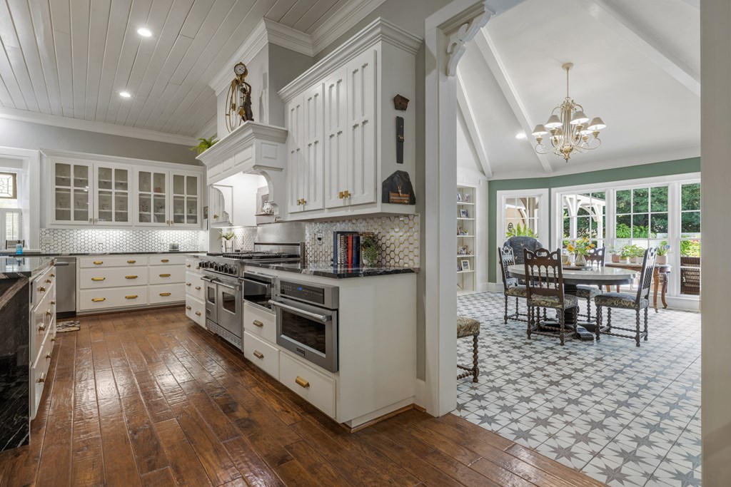 707 W Creek Street Fredericksburg TX 78624
