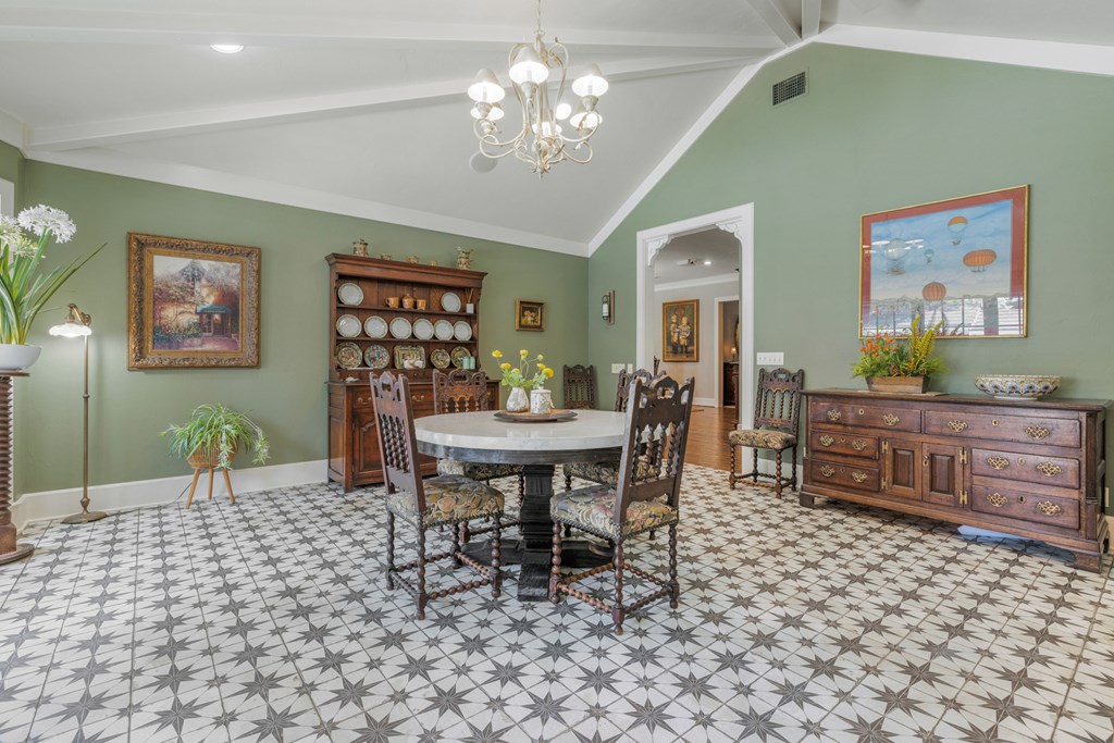707 W Creek Street Fredericksburg TX 78624