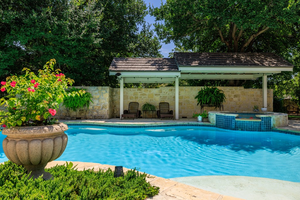 707 W Creek Street Fredericksburg TX 78624