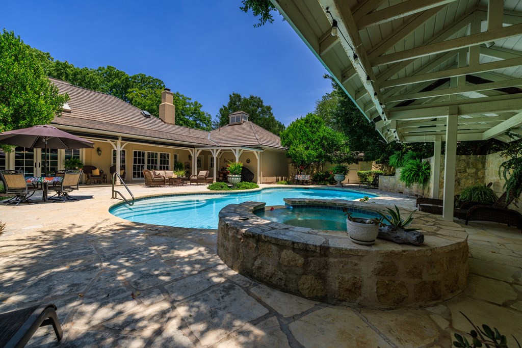 707 W Creek Street Fredericksburg TX 78624