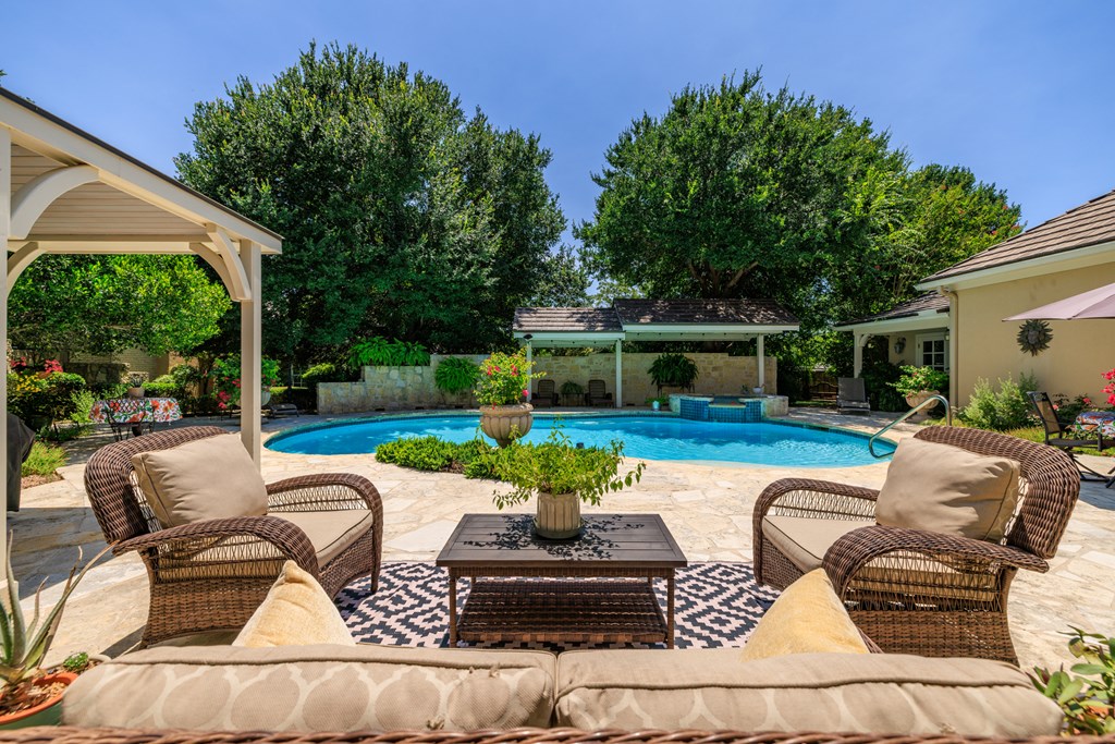 707 W Creek Street Fredericksburg TX 78624