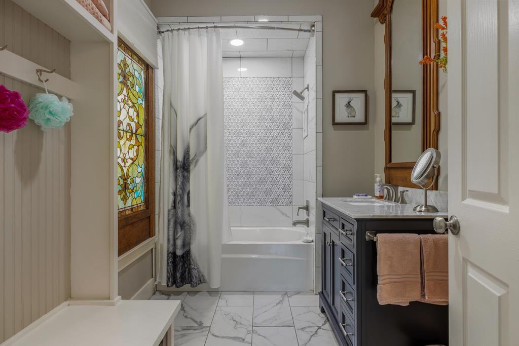 707 W Creek Street Fredericksburg TX 78624