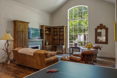707 W Creek Street Fredericksburg TX 78624