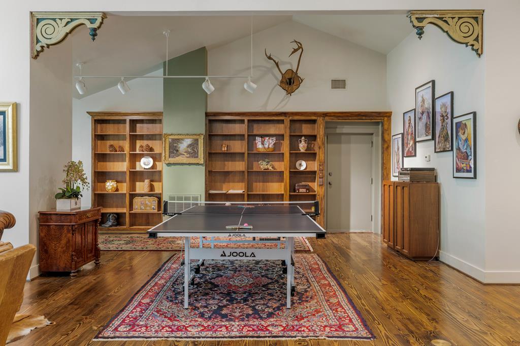 707 W Creek Street Fredericksburg TX 78624