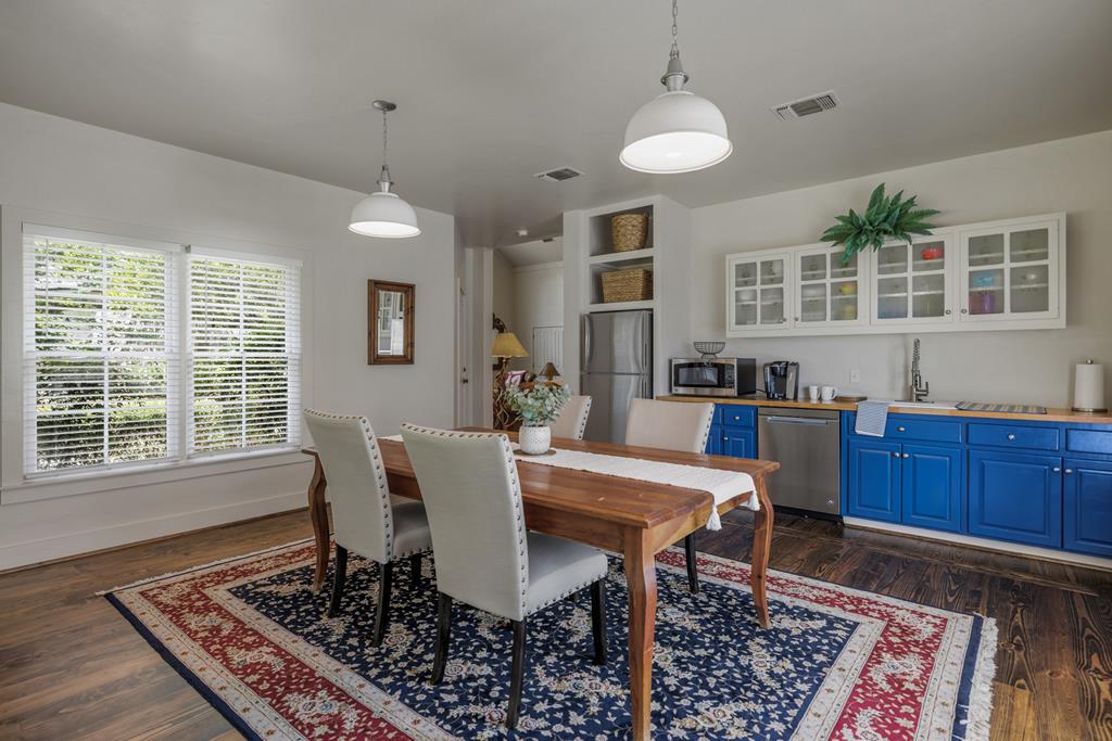 707 W Creek Street Fredericksburg TX 78624
