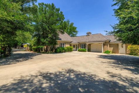 707 W Creek Street Fredericksburg TX 78624