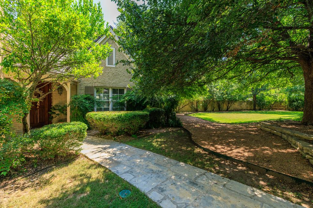 707 W Creek Street Fredericksburg TX 78624