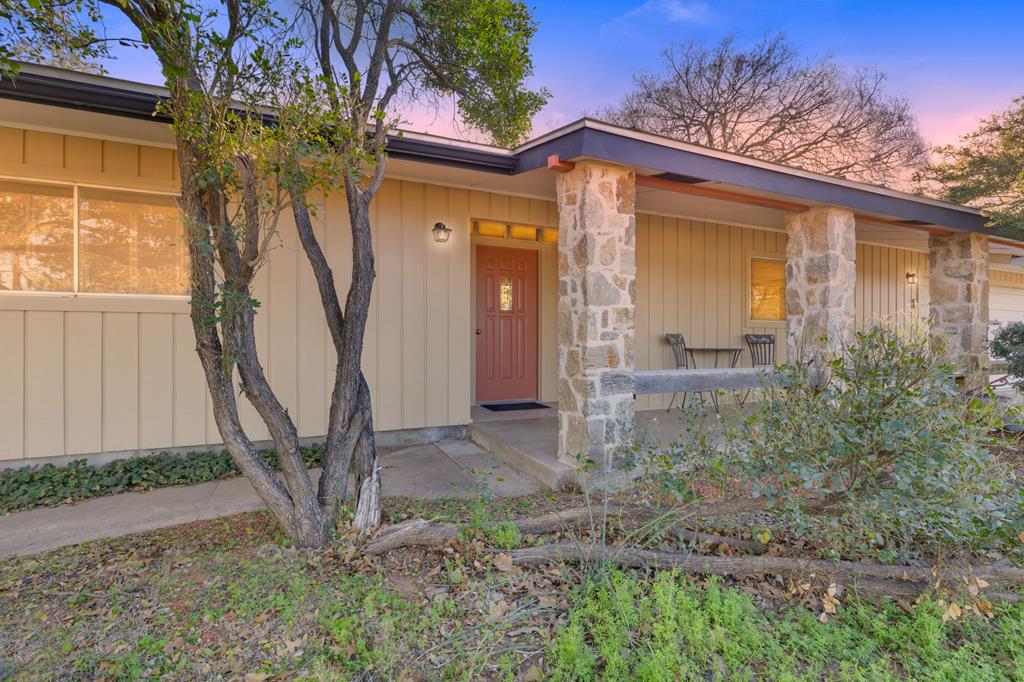 105 Hale Street Fredericksburg TX 78624