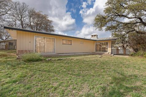 105 Hale Street Fredericksburg TX 78624